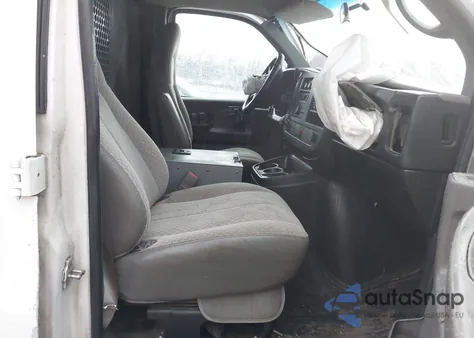 2009 Chevrolet Express 2500 Work Van из США, поврежденный, VIN 1GCGG25C791120538